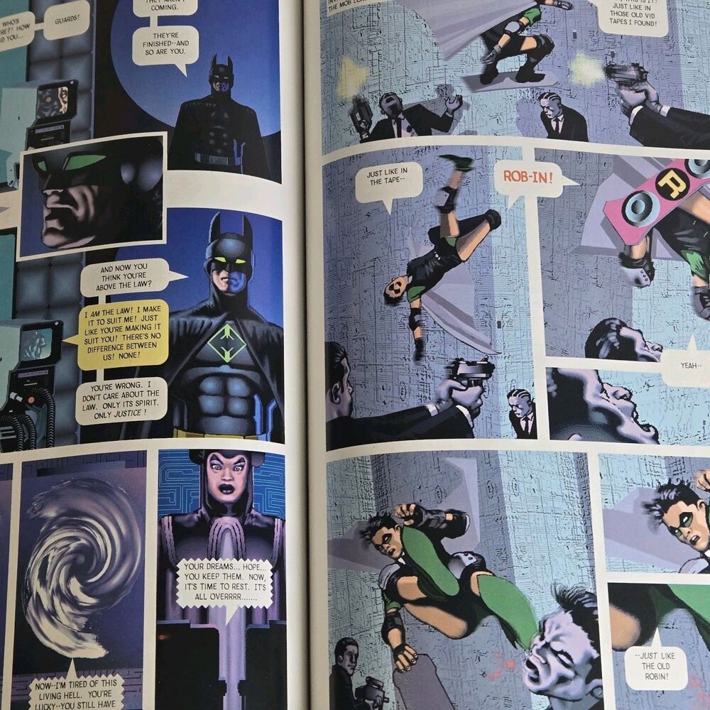 Batman Digital Justice Hardcover 1990 DC Graphic Novel 1st Print Pepe Moreno NM - Picture 9 of 13